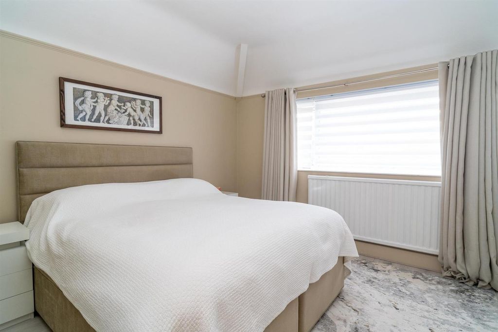 Additional image 29 of 6 bed detached house for saleAllum Lane, Elstree, Borehamwood WD6