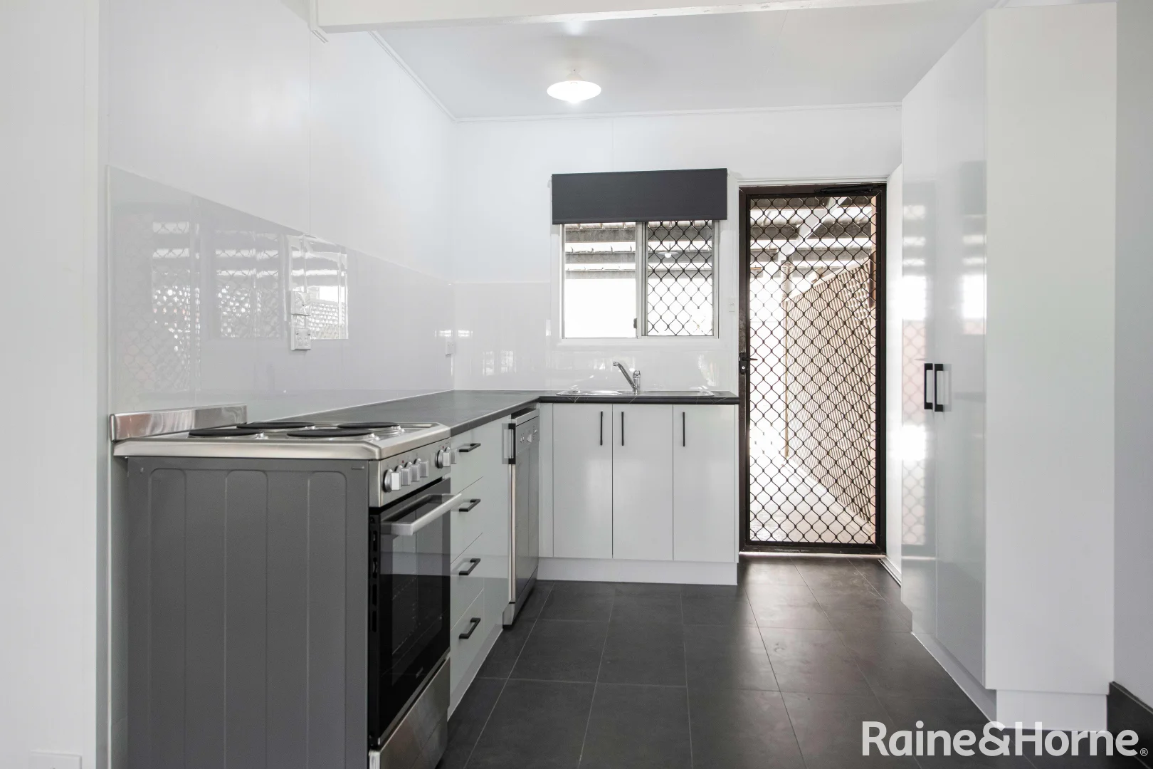 Additional image 3 of 4/51 Brisbane Street, Mackay QLD 4740