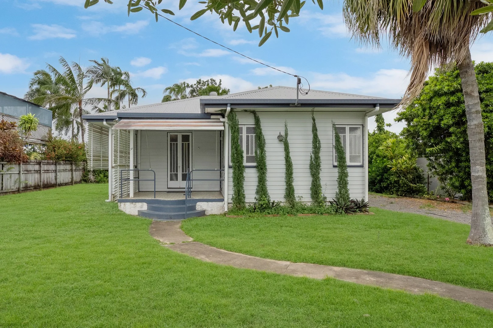 77 Palmerston Street, Currajong QLD 4812
