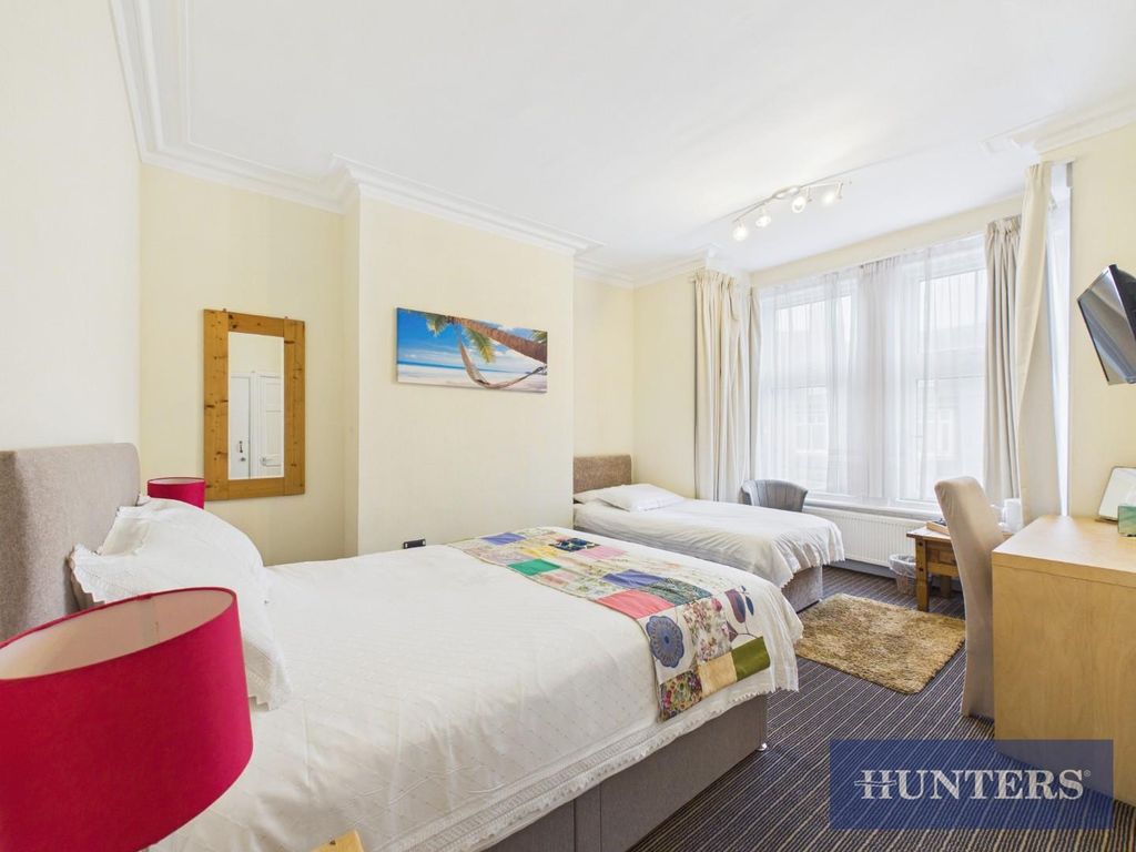 Additional image 18 of 7 bed semi-detached house for saleHorsforth Avenue, Bridlington YO15