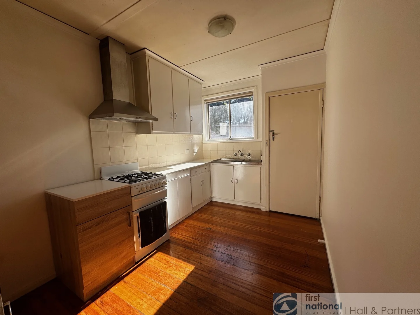 10/1 Stud Road, Dandenong VIC 3175 photo 3