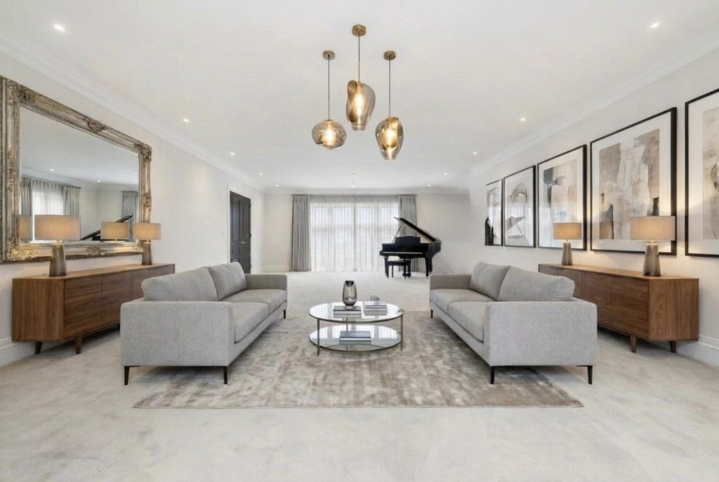 Additional image 4 of 5 bed detached house for saleThe Sherwood, Doddinghurst, Brentwood CM15