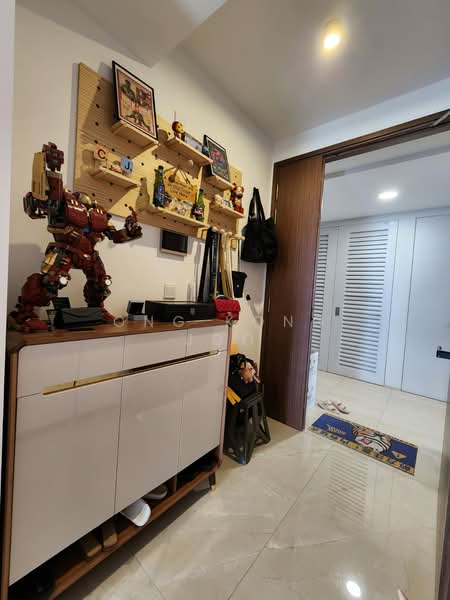 51 Normanton Park photo 3