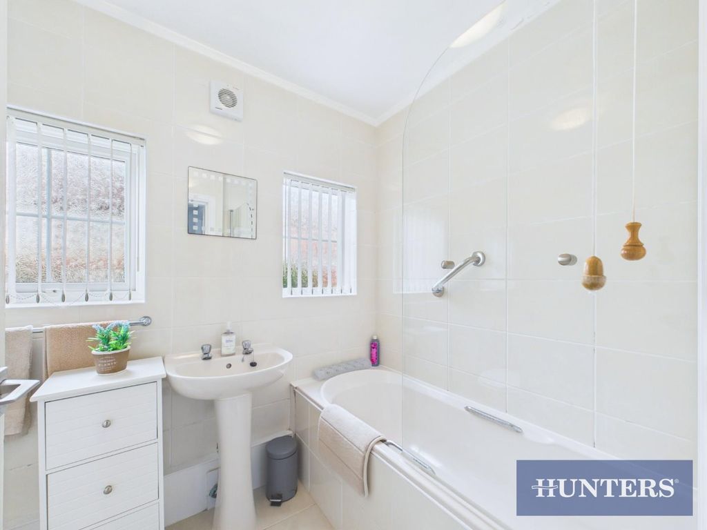 Additional image 12 of 2 bed flat for saleSouth Marine Drive, Bridlington YO15