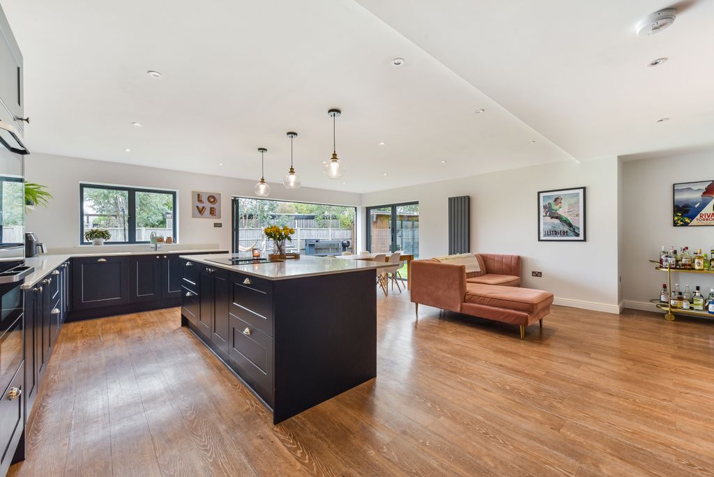 Additional image 7 of 4 bed detached house for saleRudwicks Close, Felpham PO22