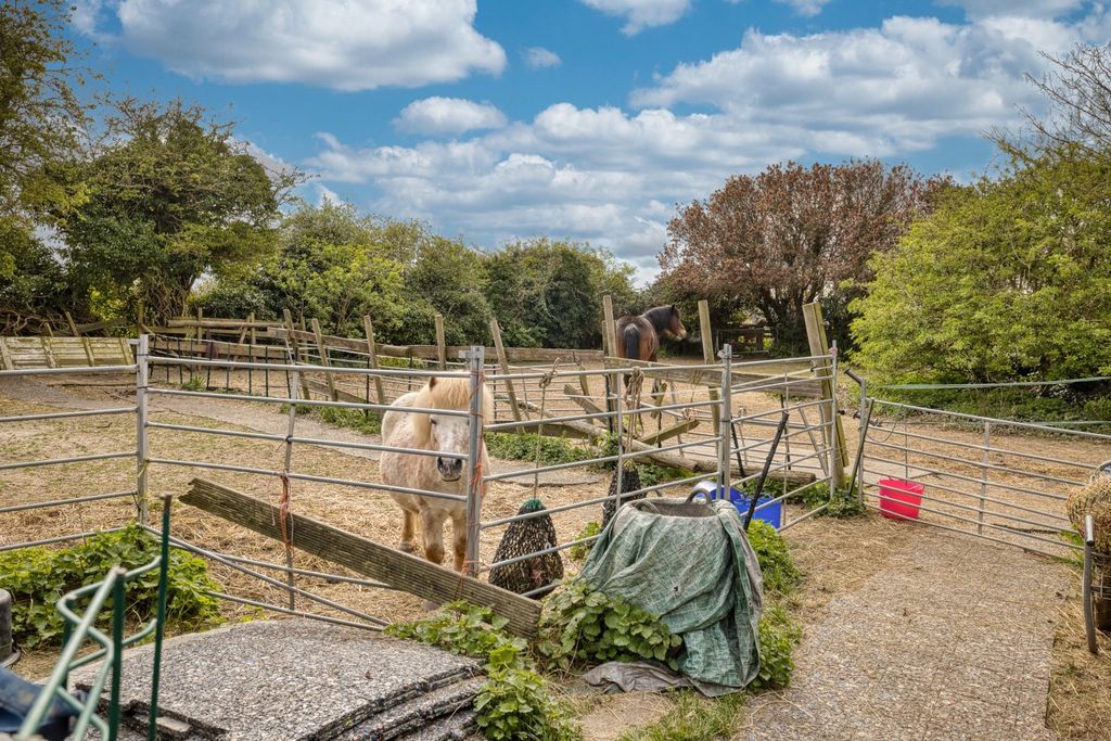 Additional image 3 of 3 bed detached house for saleGeorge Hill Road, Kingsgate, Broadstairs, Kent CT10