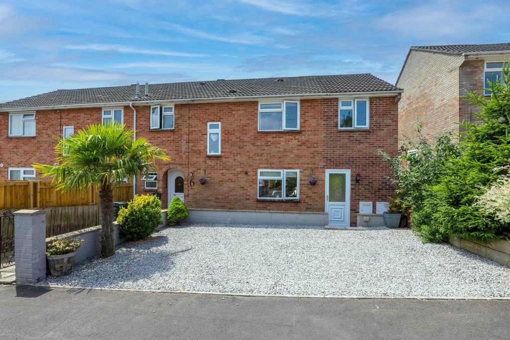 4 bed semi-detached house for saleRichmond Road, Blandford Forum DT11