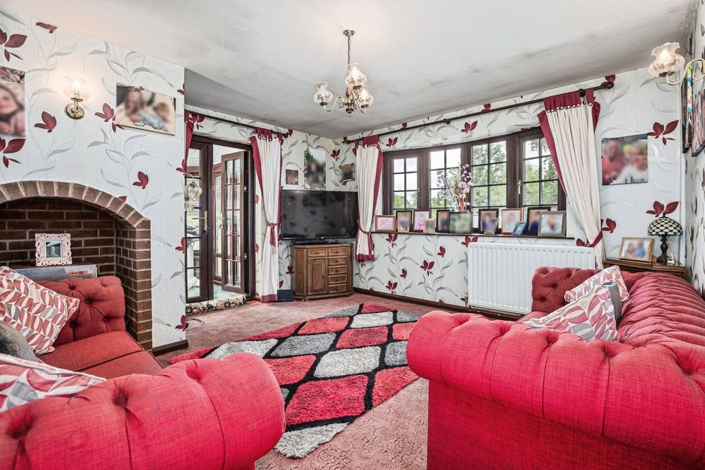 Additional image 3 of 5 bed detached bungalow for saleLlandyssil, Montgomery SY15
