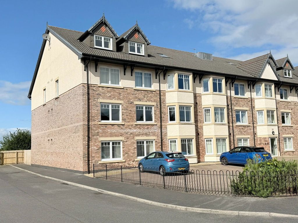 2 bed flat for saleWillow Place, Parkland Drive, Carlisle CA1