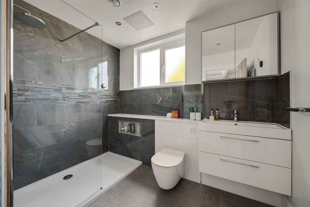 Additional image 22 of 3 bed flat for saleHomefield Road, Bromley BR1