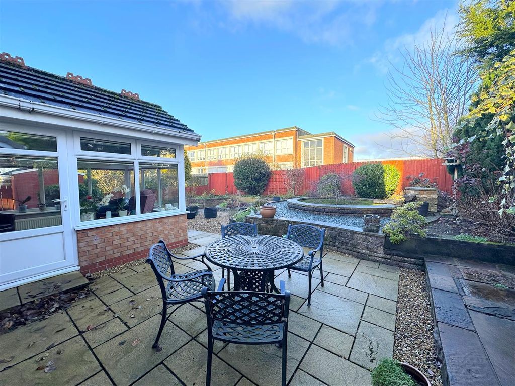 Additional image 31 of 3 bed detached bungalow for saleHoward Gardens, Brampton CA8