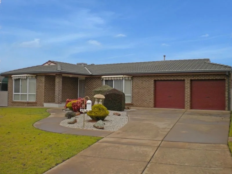 26 Yentoo Drive, Glenfield Park NSW 2650