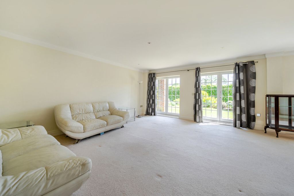 Additional image 15 of 3 bed flat for saleWest Common Road, Bromley, Kent BR2