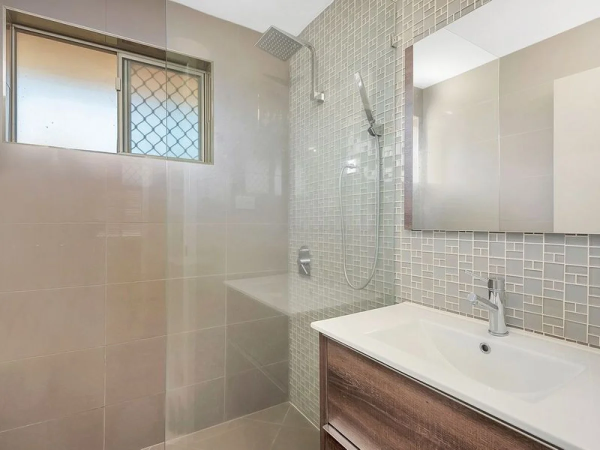 Additional image 5 of 1/23 Knockator Crescent, Centenary Heights QLD 4350