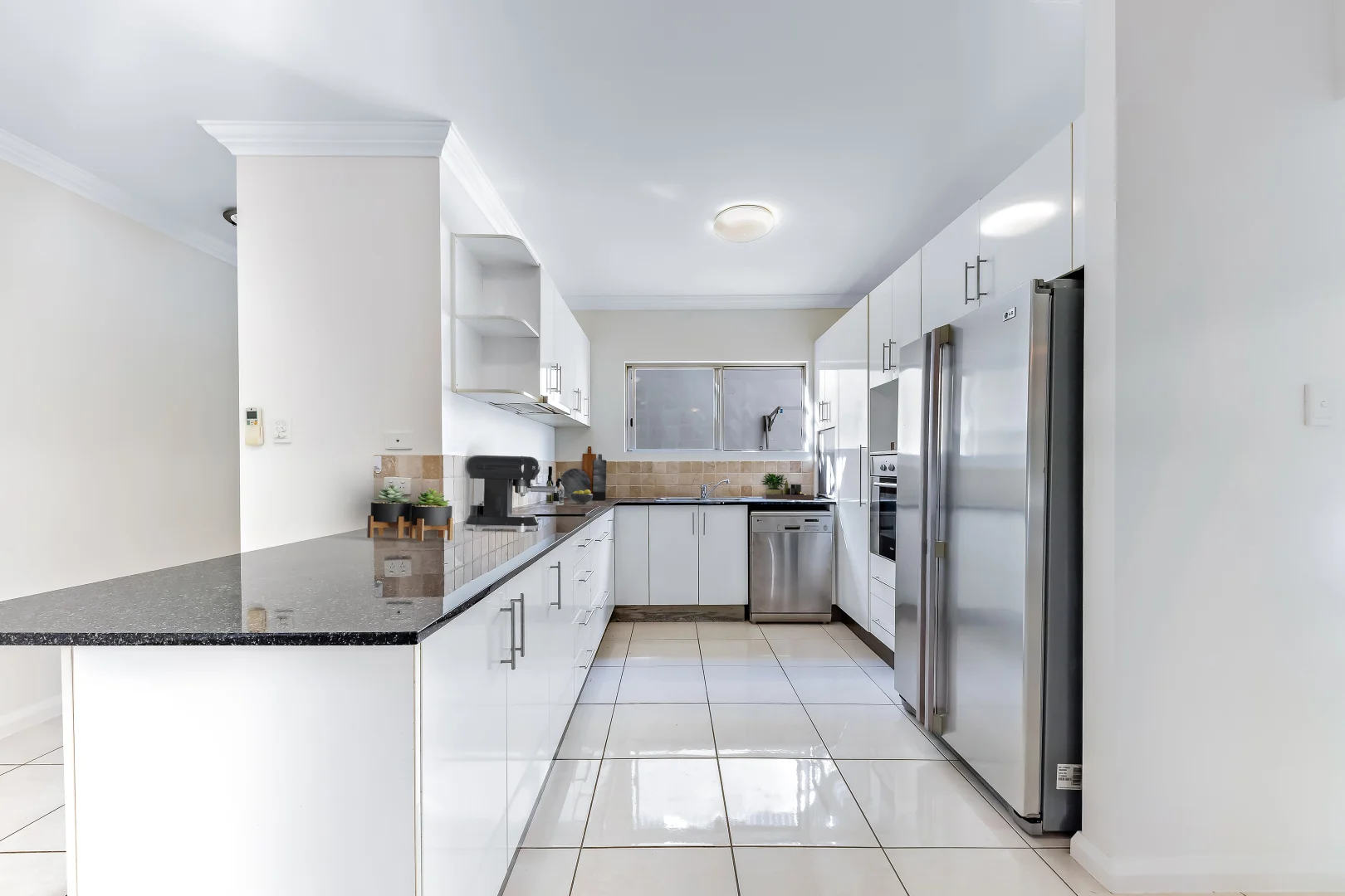 Additional image 3 of 11/3 Deloraine Close, Cannonvale QLD 4802