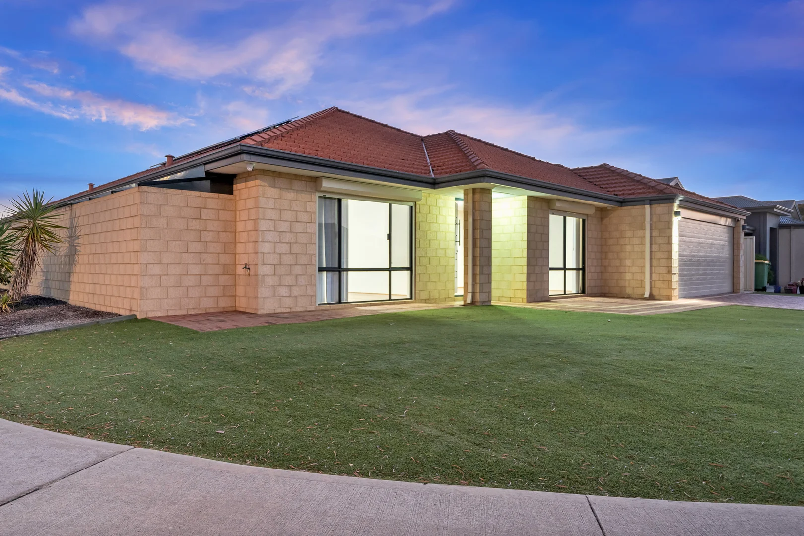 2 Bunratty Link, Canning Vale WA 6155 photo 4