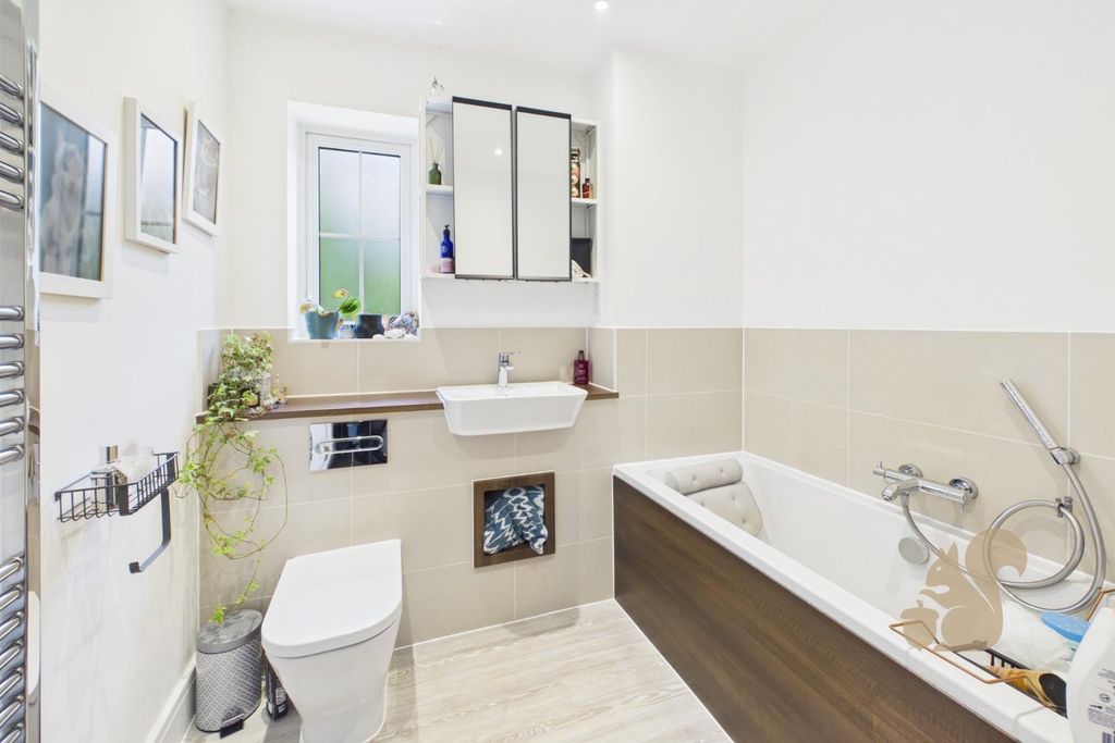 Additional image 9 of 2 bed flat for saleLegg Close, Braintree CM7