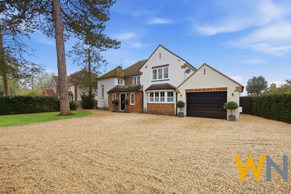 Additional image 34 of 4 bed detached house for saleRoundwood Avenue, Hutton Mount, Brentwood CM13