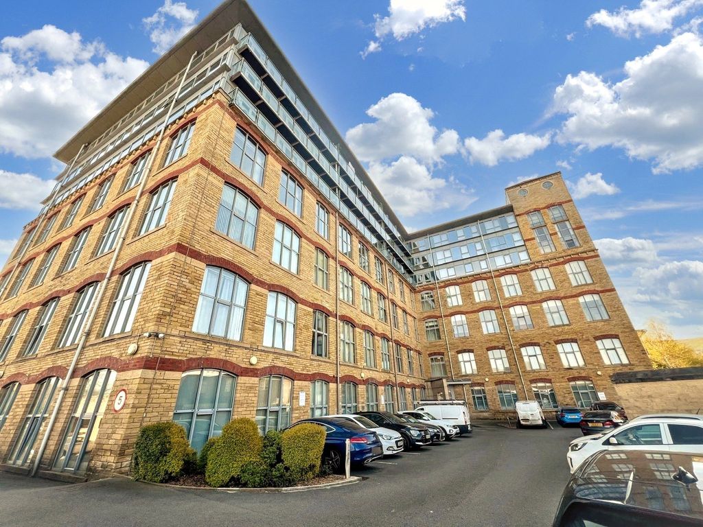 2 bed flat for saleThe Silk Mill, Dewsbury Road, Elland, West Yorkshire HX5