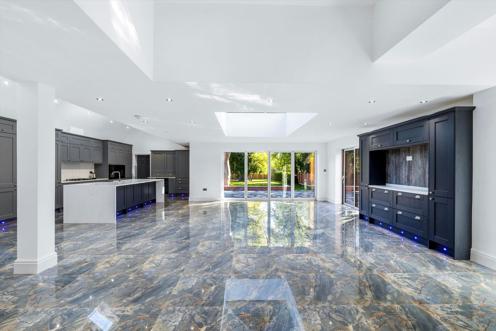 Additional image 5 of 7 bed detached house for saleRussell Road, Moseley, Birmingham B13