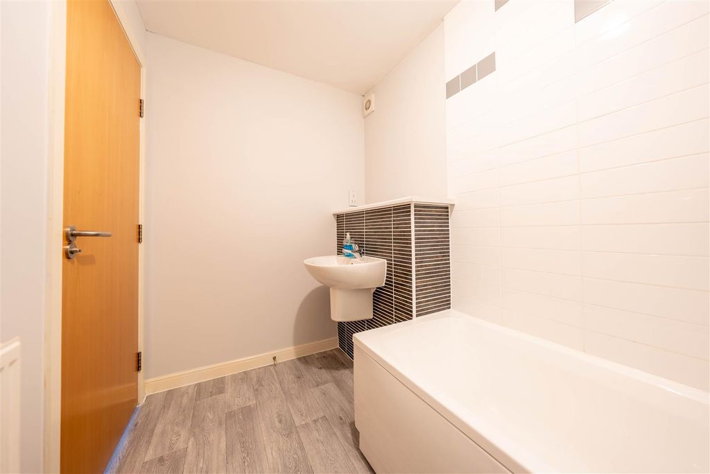 Additional image 18 of 2 bed flat for saleMonart Road, Perth PH1