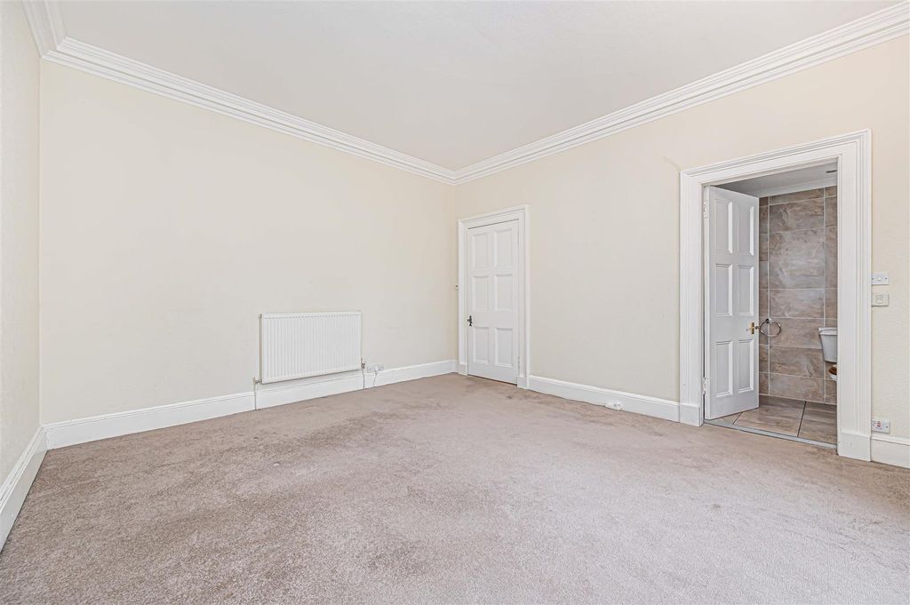 Additional image 12 of 2 bed flat for sale3 Inzievar House, Dunfermline KY12