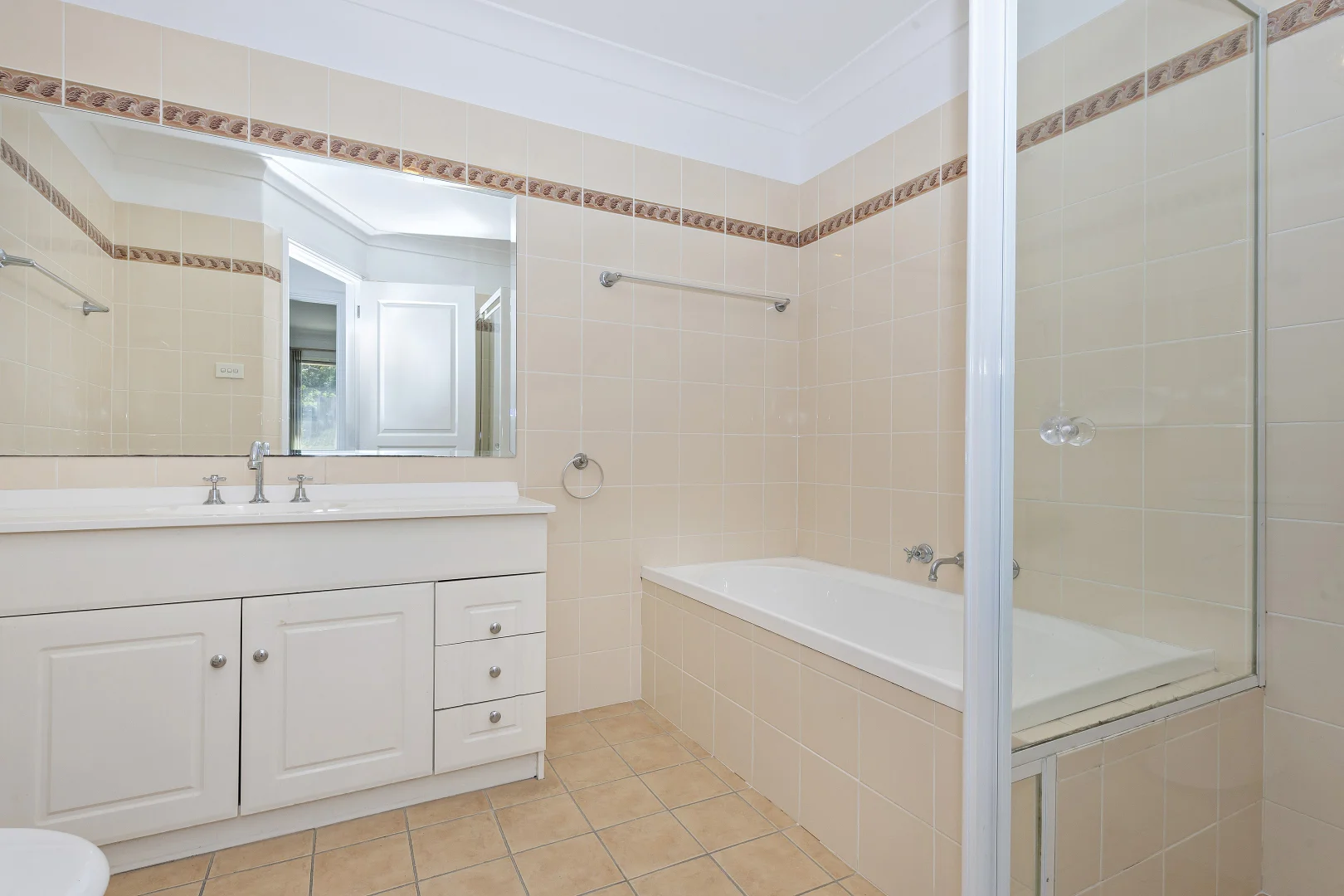 Additional image 5 of 8 GOVERNORS Way, Oatlands NSW 2117