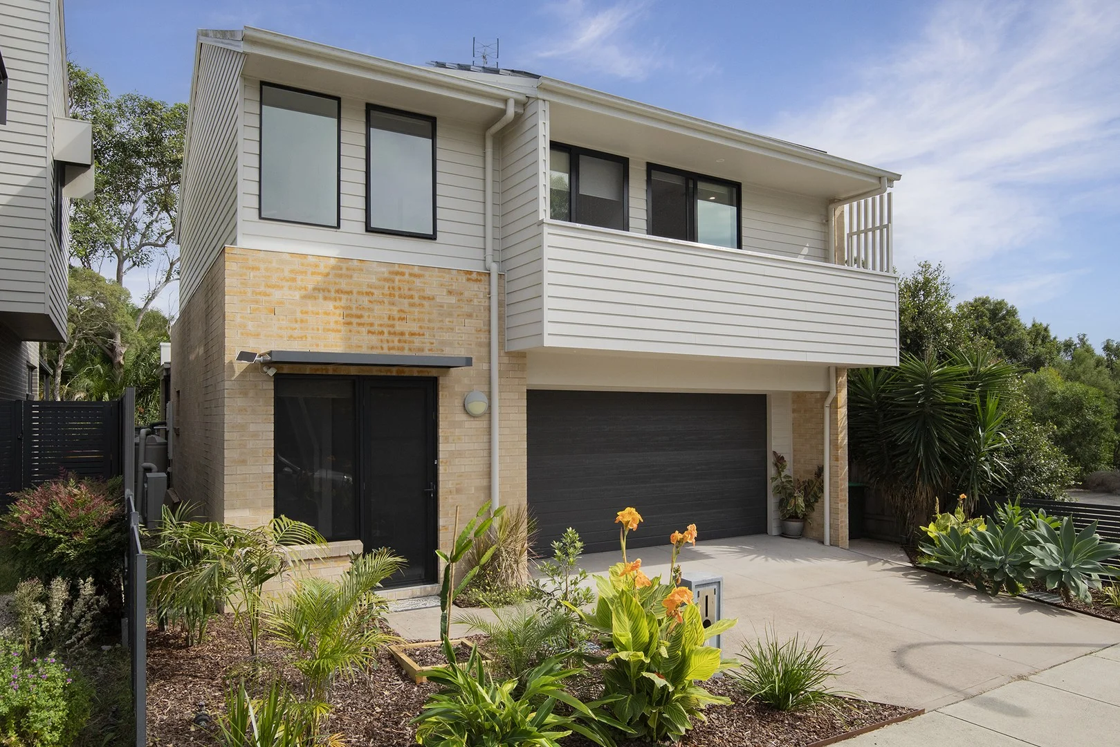 4 Ryhope Street, Mount Hutton NSW 2290