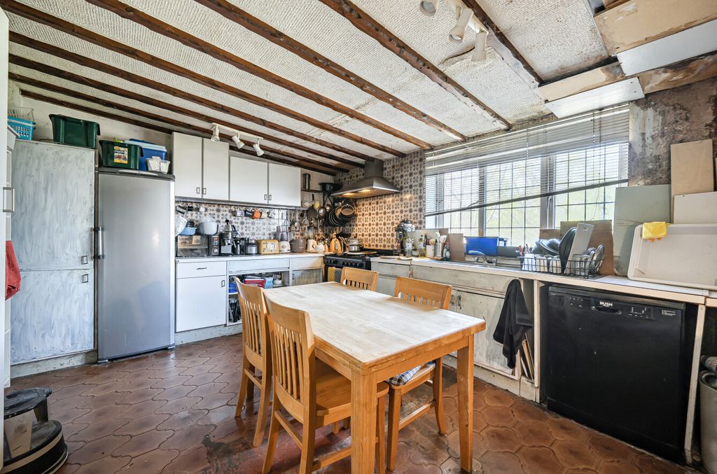 Additional image 9 of 4 bed semi-detached house for saleAlben Road, Binfield, Bracknell, Berkshire RG42