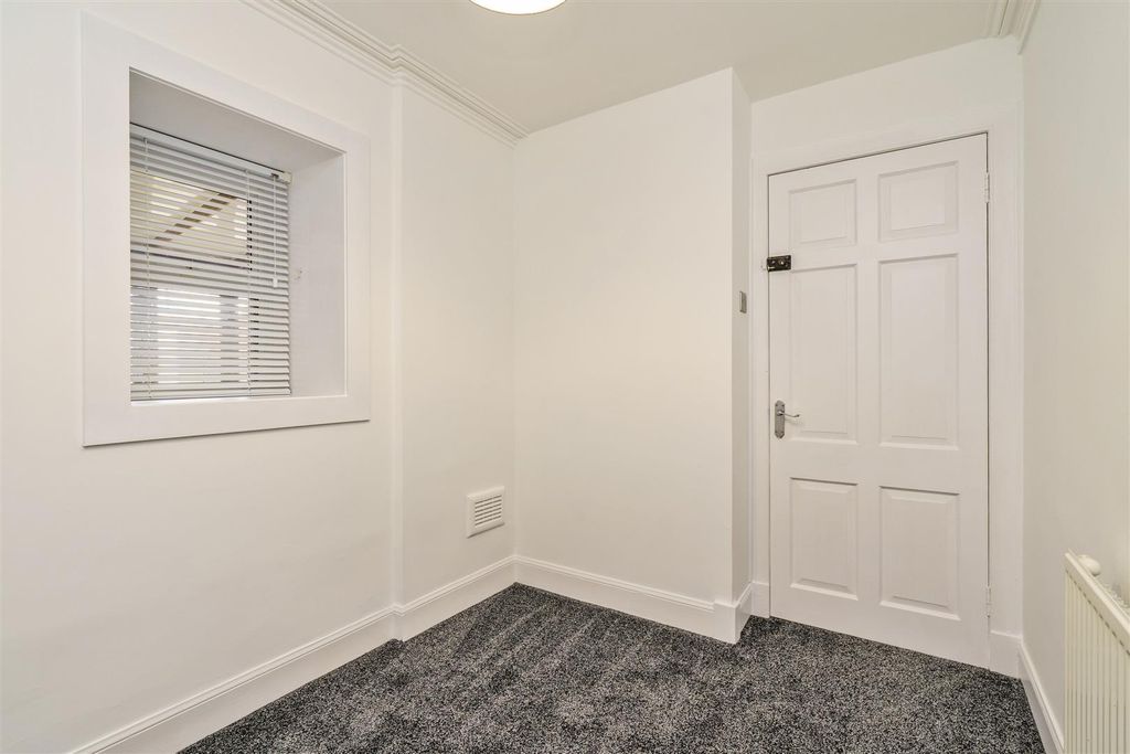 Additional image 16 of 5 bed end terrace house for saleKilbagie Street, Kincardine FK10