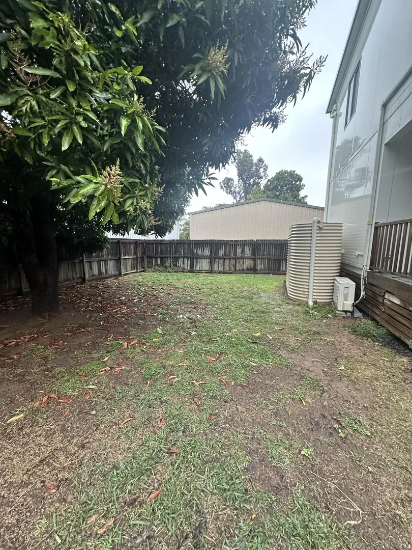 12b Goolagong Crescent, Moranbah QLD 4744 photo 4