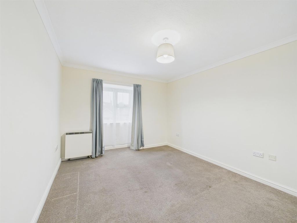 Additional image 4 of 2 bed flat for saleTown Farm Court, Braunton EX33