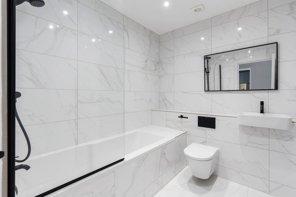 Additional image 13 of 4 bed flat for saleClermont Terrace, Brighton BN1