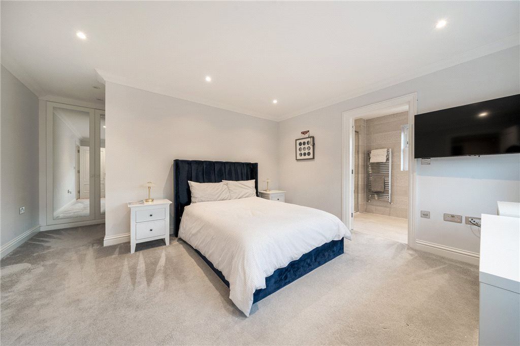 Additional image 29 of 6 bed detached house for salePlaistow Lane, Bromley BR1