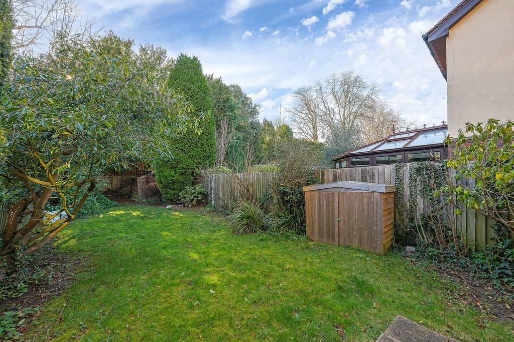 Additional image 14 of 3 bed flat for saleBromley Grove, Bromley BR2