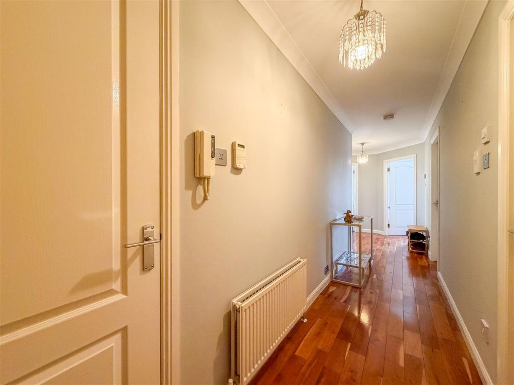 Additional image 8 of 2 bed flat for saleThe Paddock, Hamilton ML3
