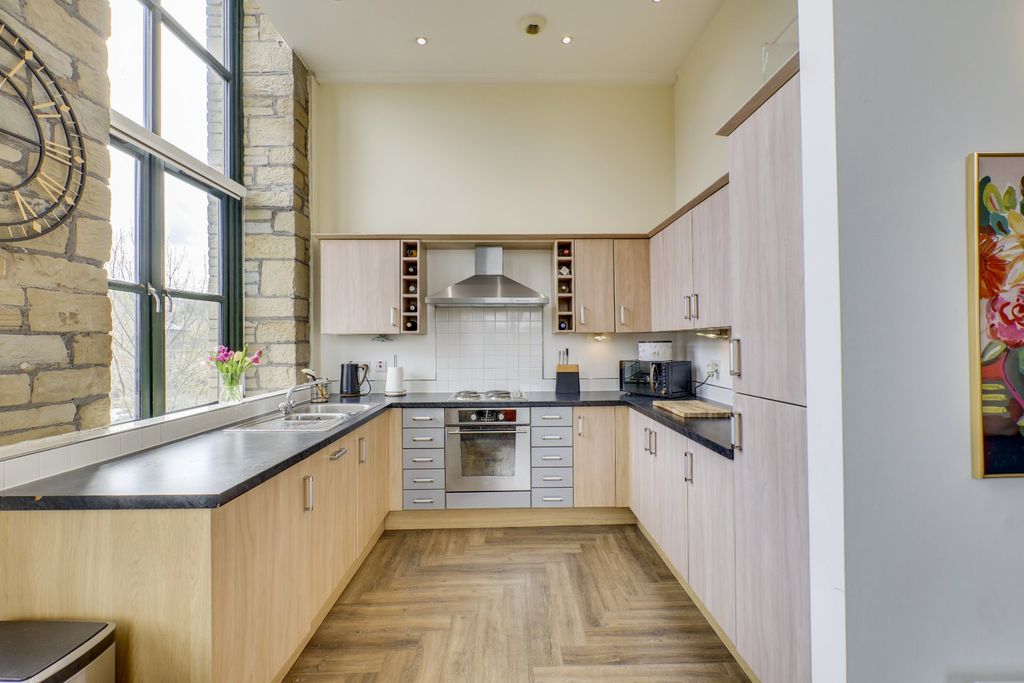 Additional image 6 of 2 bed flat for saleMeadow Road, Apperley Bridge, Bradford, West Yorkshire BD10