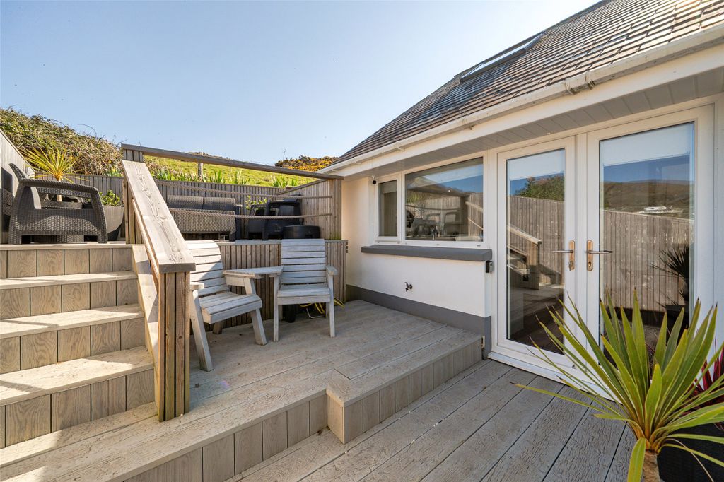 2 bed flat for saleRockfield Road, Woolacombe, Devon EX34 photo 5