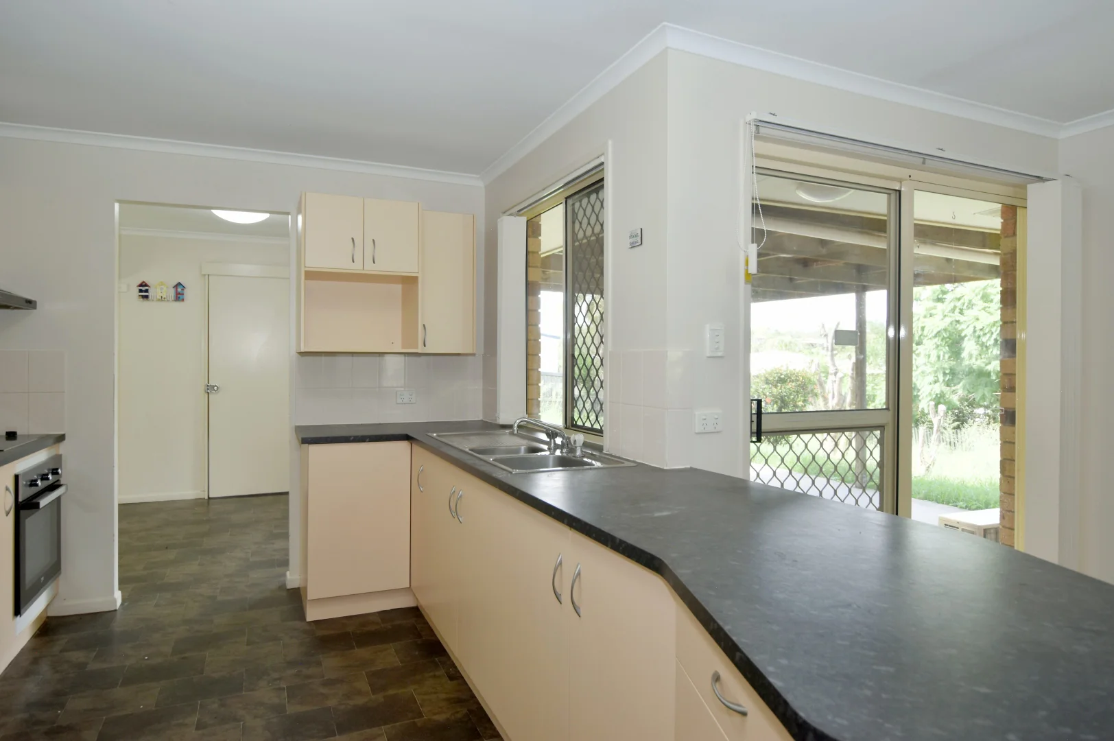 Additional image 3 of 15 Keppel Avenue, Clinton QLD 4680