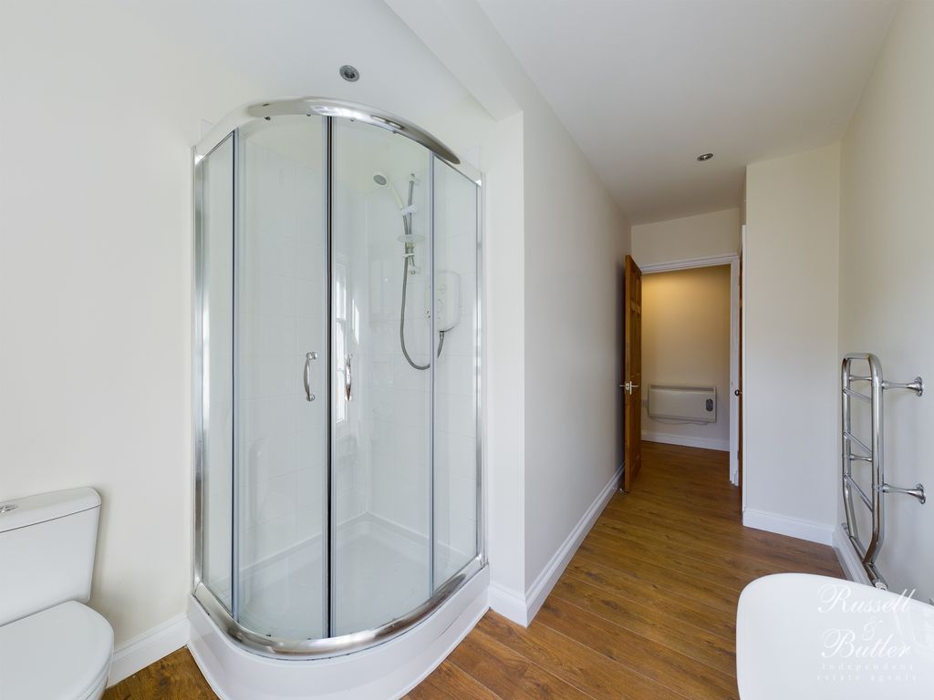 Additional image 8 of 2 bed flat for saleWest Street, Buckingham, Buckinghamshire MK18