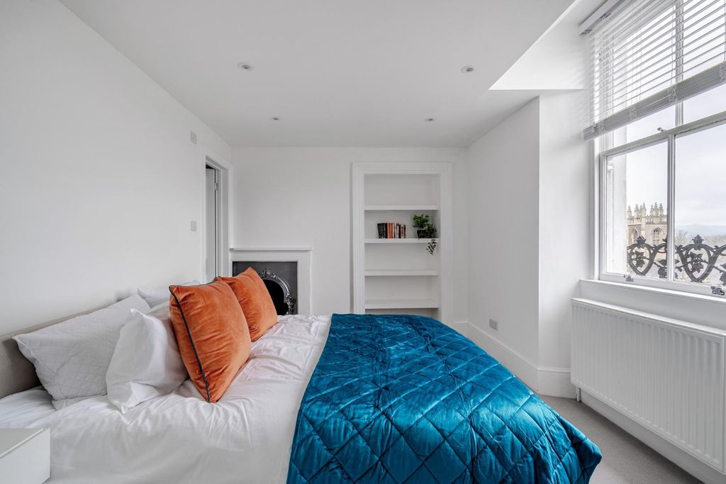 Additional image 7 of 2 bed flat for saleCalton Road, Lyncombe, Bath BA2