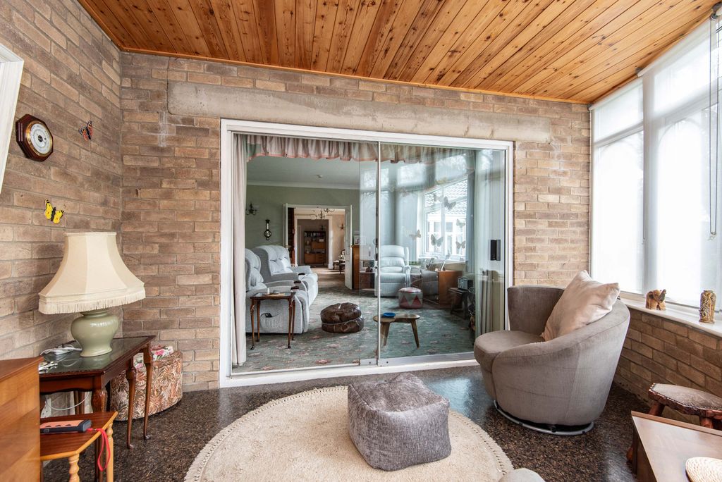 Additional image 14 of 5 bed detached bungalow for salePark Road, Boston PE21