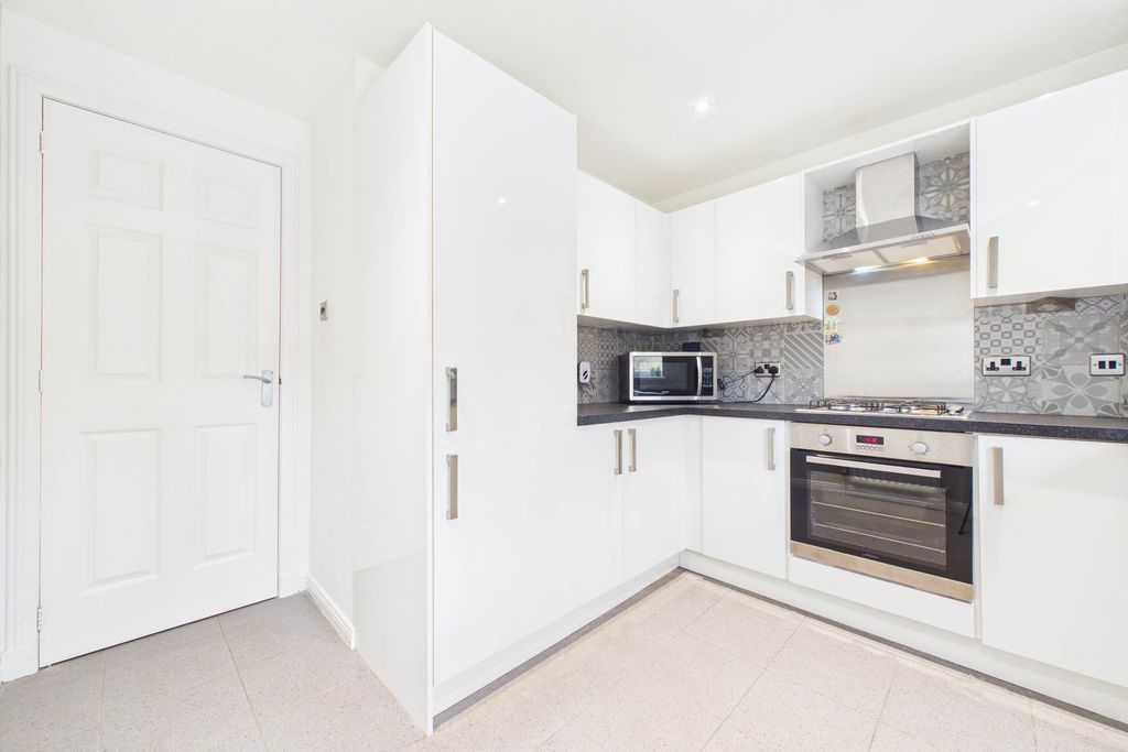 Additional image 7 of 2 bed flat for saleSouth Park Grove, Hamilton ML3