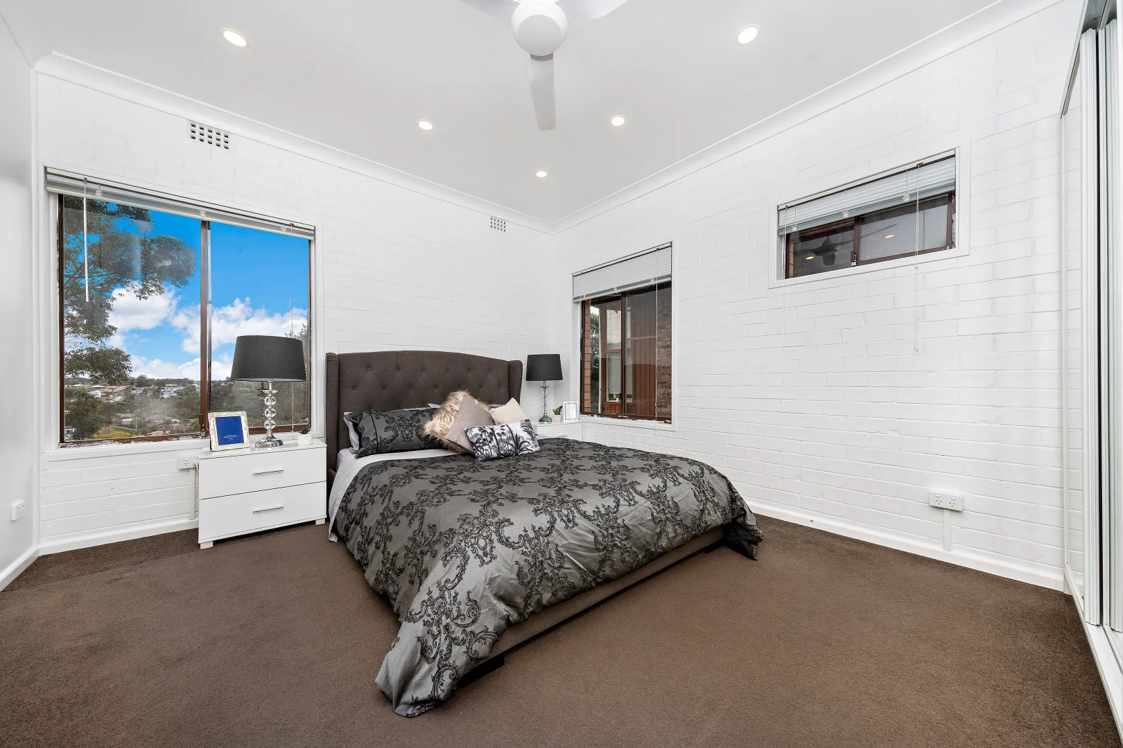 64a Bellevue Rd, Figtree NSW 2525 photo 3