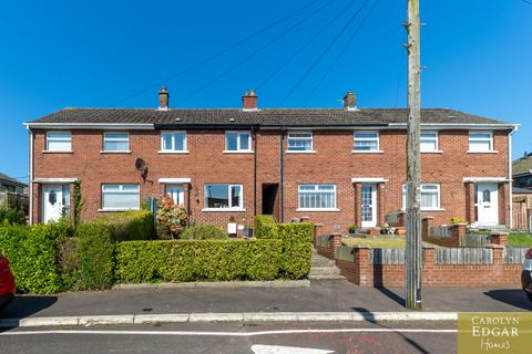 18 Brooklands Park, Dundonald, Belfast, Co Antrim BT16