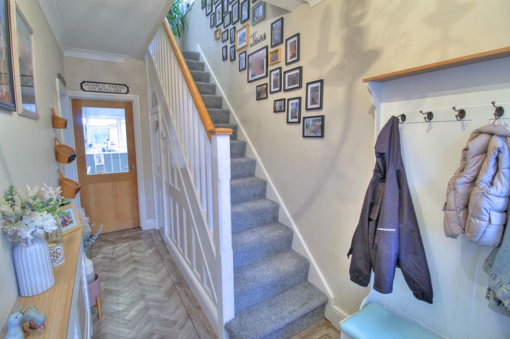 Additional image 12 of 3 bed detached house for saleAmblecote Road, Brierley Hill DY5