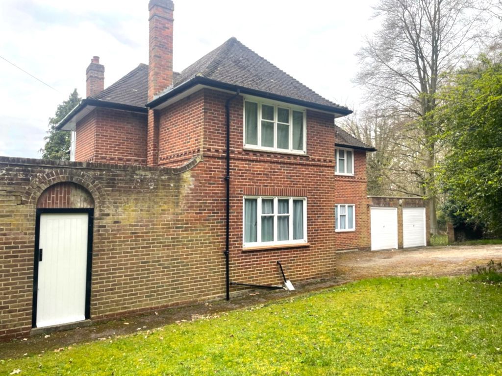 Additional image 9 of 4 bed detached house for saleBlind Lane, Bourne End SL8