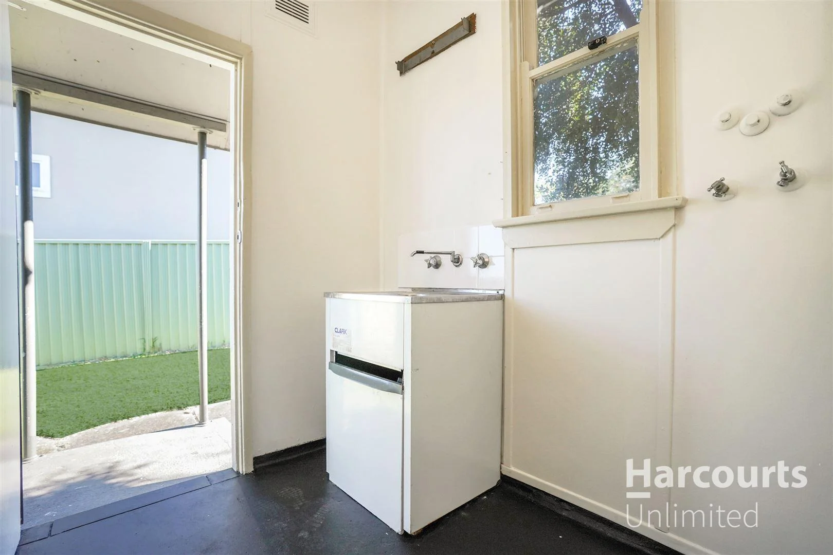 Additional image 5 of 30 Funda Crescent, Lalor Park NSW 2147
