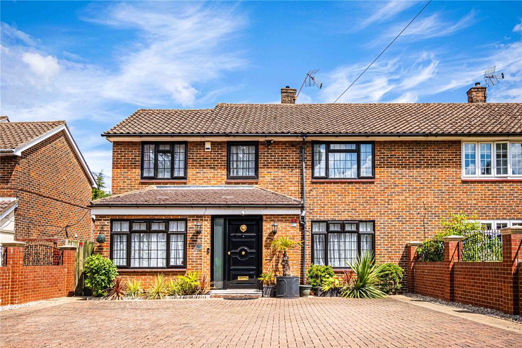 4 bed semi-detached house for saleTheobald Street, Borehamwood, Hertfordshire WD6
