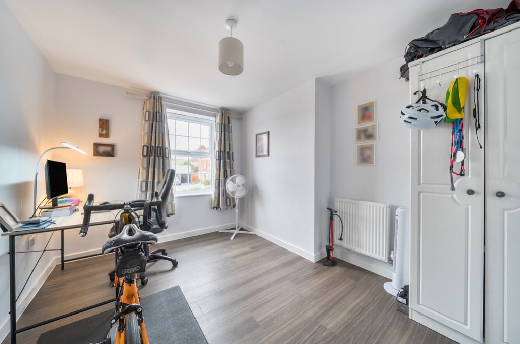 Additional image 8 of 2 bed flat for sale18 Penrhyn Way, Grantham, Lincolnshire NG31